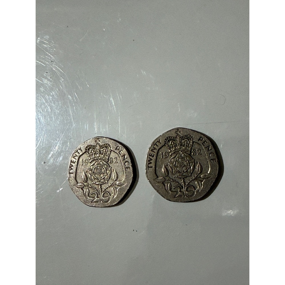 Set of 2 Vintage 1982 United Kingdom 20 Pence Coins Elizabeth II Tudor Rose